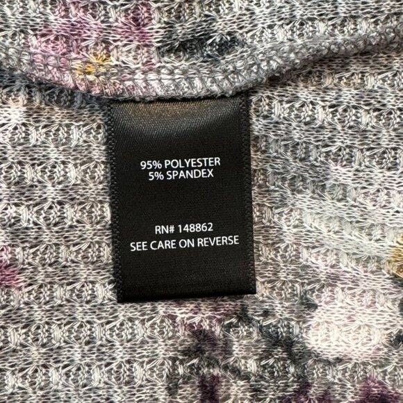 Torrid Floral Waffle Knit Top Sz 5 Gray Multicolor Long Sleeve Scoop Neck NEW - Picture 8 of 16